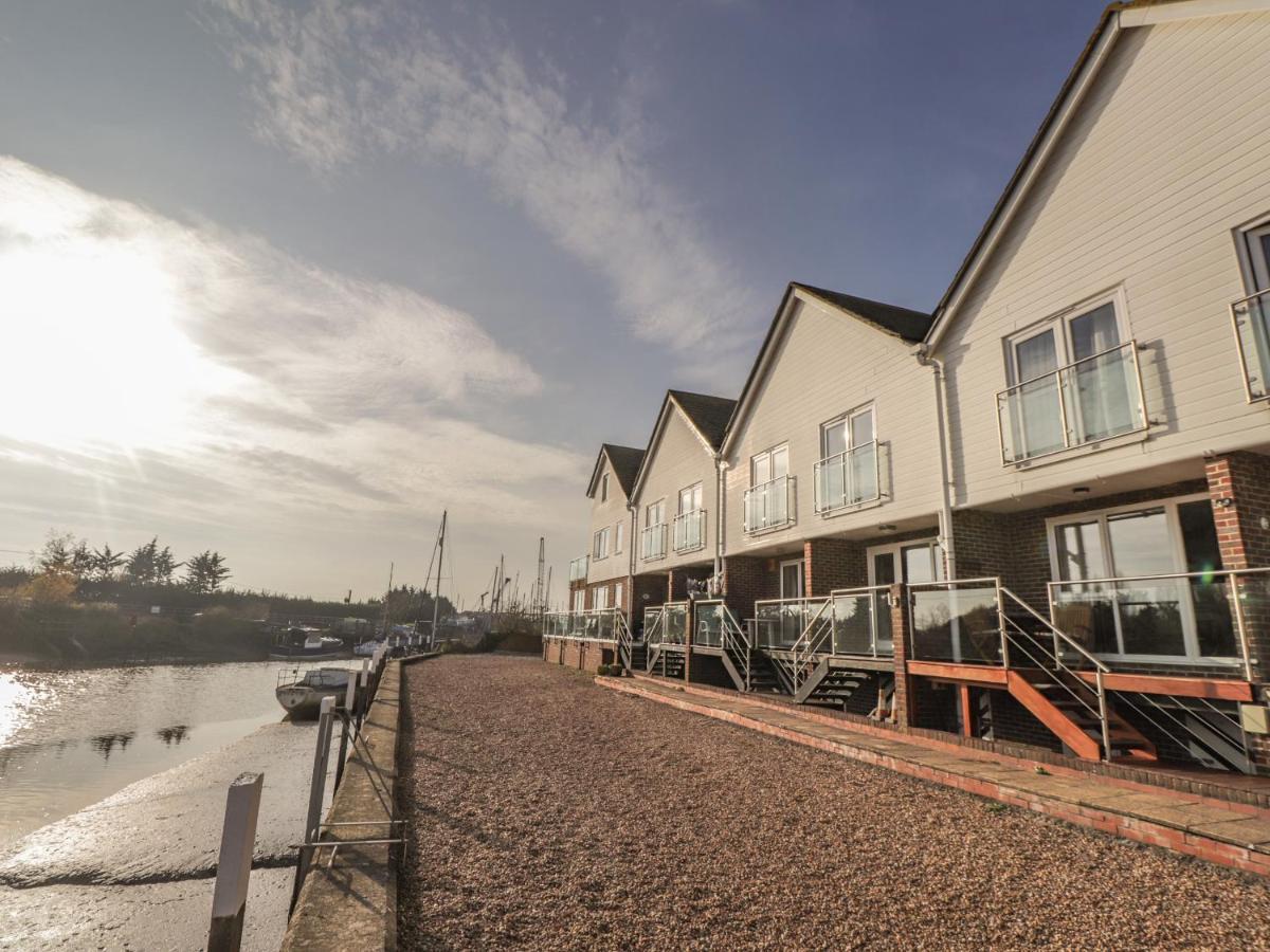 7 Waves Apartment Rye Luaran gambar